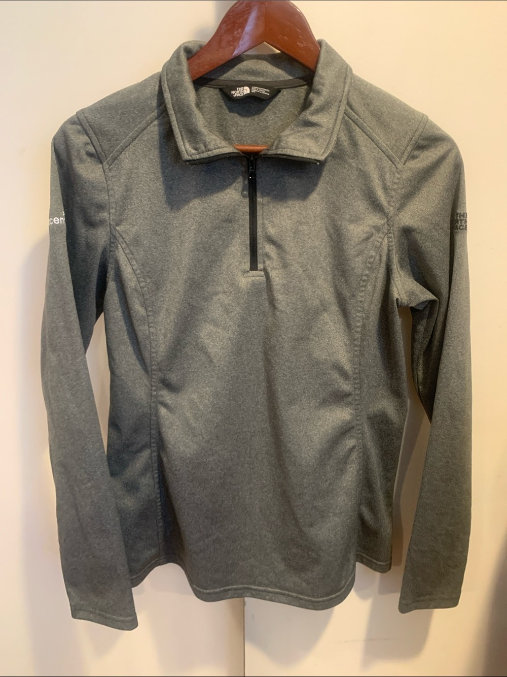 The North Face Women's Gray Half-Zip Fleece Pullover